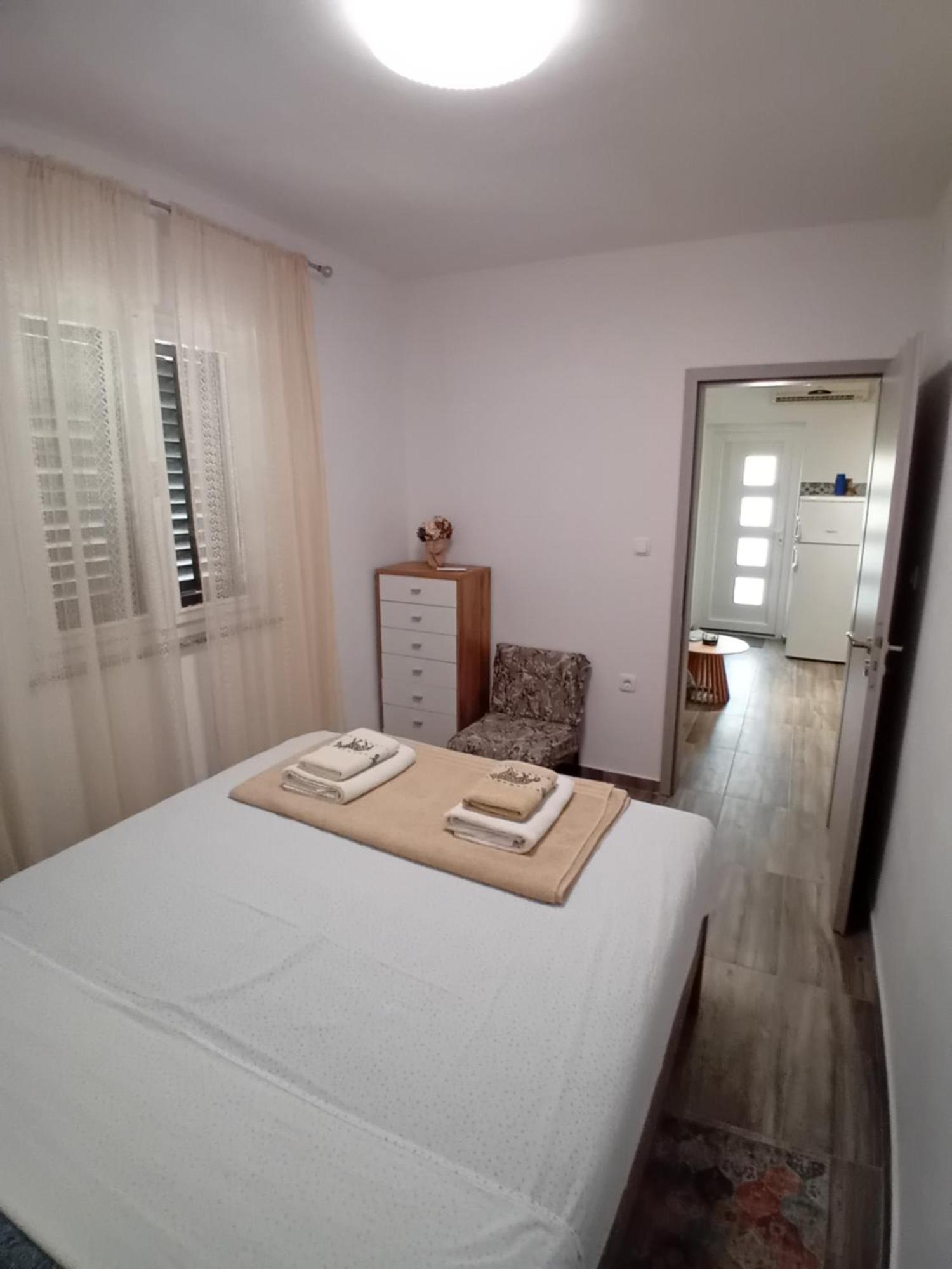 Apartmani Vrzic Baška Exterior foto